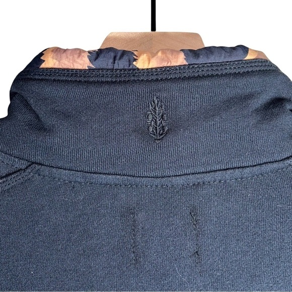 Free People NWOT Walk the Line Pullover - Size L - Picture 5 of 8